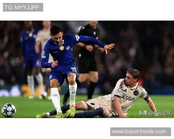 切尔西备战阿贾克斯恩佐积极参与最后训练环节 切尔西备战阿贾克斯恩佐积极参与最后训练环节