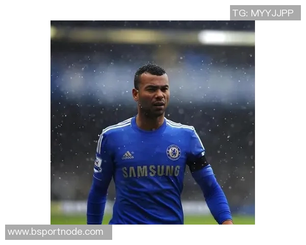 阿什利科尔评选英超最佳后卫阵容内维尔埃弗拉贝尔沃克与我同在