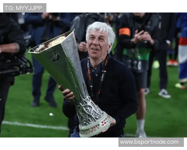 加斯佩里尼谈选择罗马的原因：这里的足球热情令人难以置信